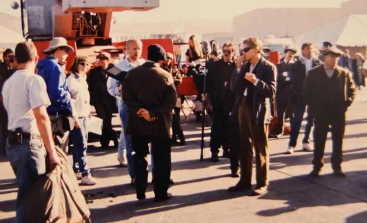 loat anh hau truong chua tung cong bo cua bo phim an khach thu 4 moi thoi dai titanic10