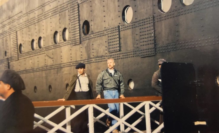 loat anh hau truong chua tung cong bo cua bo phim an khach thu 4 moi thoi dai titanic7