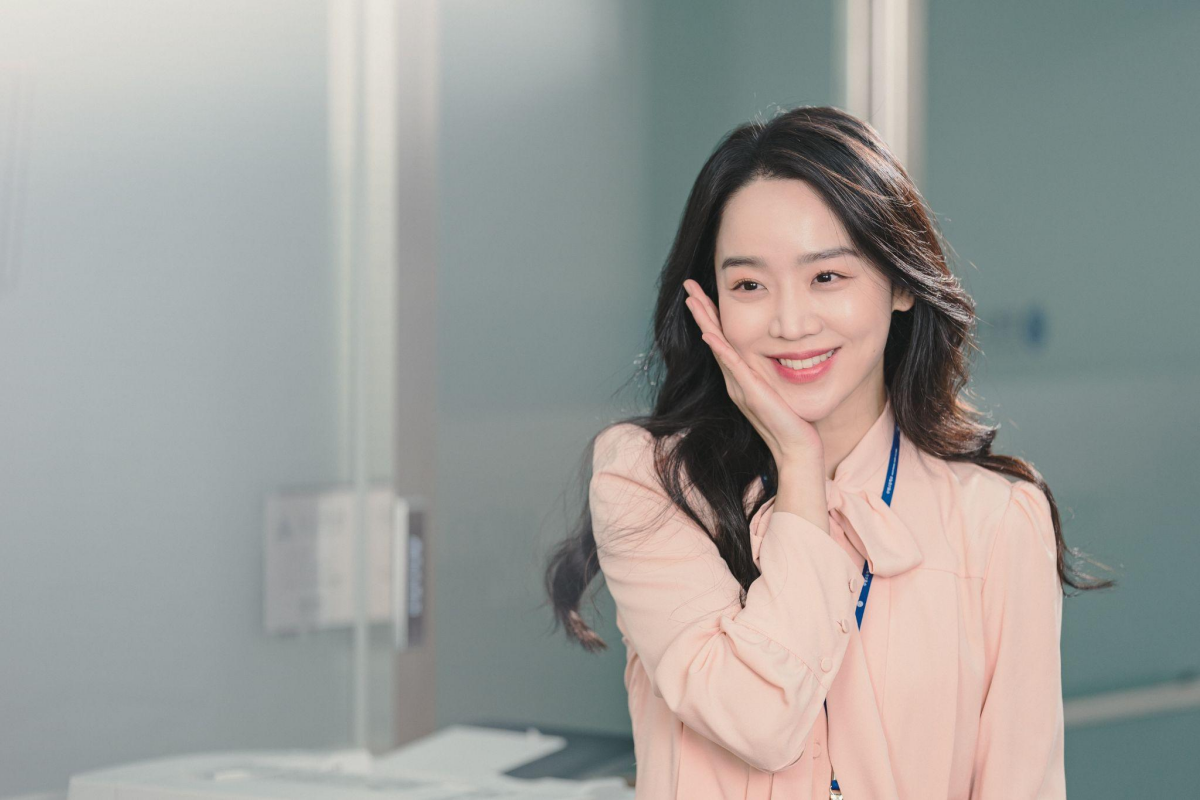 hoa da nu trong phim moi shin hae sun het dung do voi sat nhan lai cham tran ke bat nat hoa da nu trong phim moi shin hae sun het dung do voi sat nhan lai cham tran ke bat nat