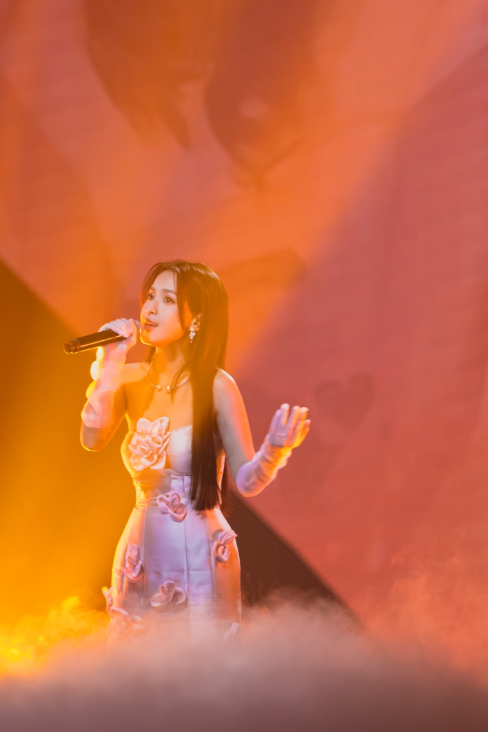 tap 2 chi dep dap gio re song 2023 bung no voi 14 man trinh dien hap dan cua cac chi dep5 tap 2 chi dep dap gio re song 2023 bung no voi 14 man trinh dien hap dan cua cac chi dep5