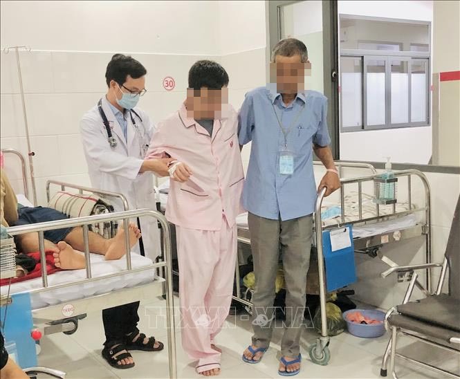 tin tuc doi song moi nhat ngay 10112023 hai hung phat hien hang chuc con doi trong hoc mui nguoi dan ong1 tin tuc doi song moi nhat ngay 10112023 hai hung phat hien hang chuc con doi trong hoc mui nguoi dan ong1