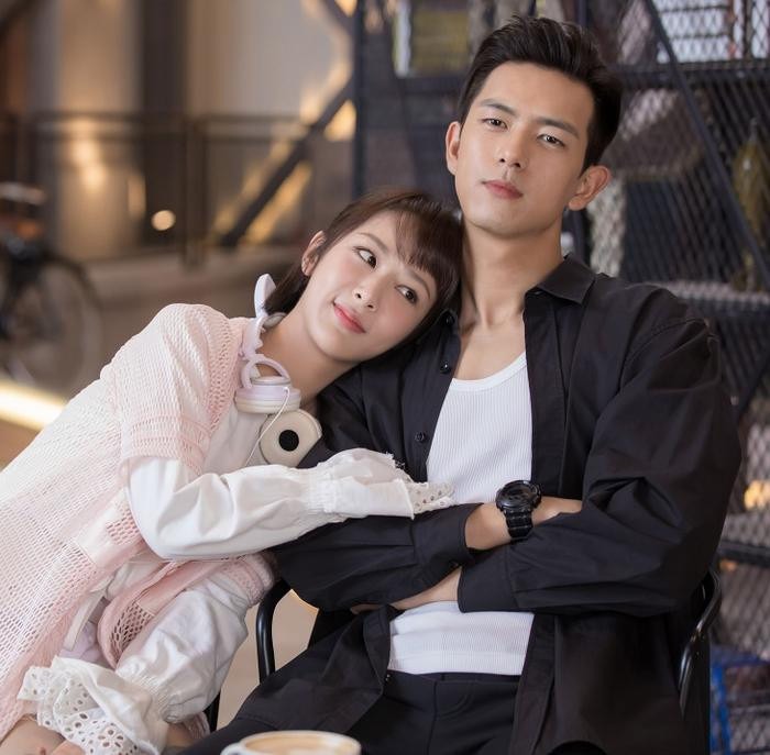 my nhan truong tuong tu tai hop voi ban trai trong phim moi lieu co gay bao man anh nho