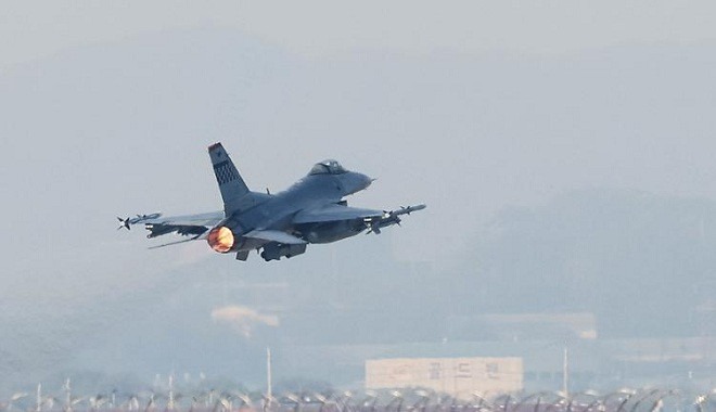 tiem kich f 16 cua my roi xuong khu vuc bien hoang hai