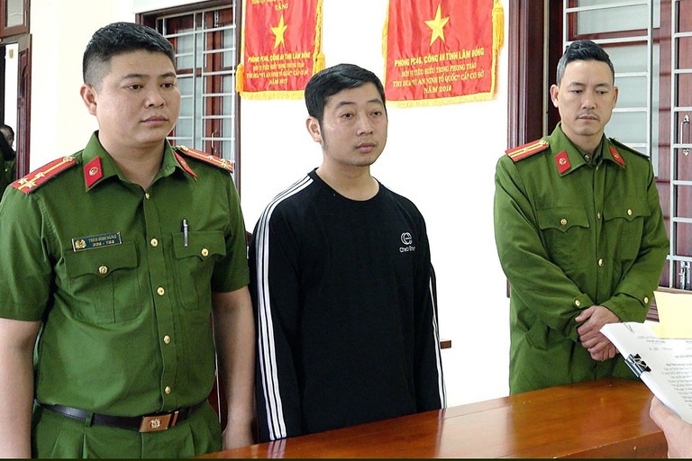 vu truc loi hon 350 trieu dong tien bao hiem y te o lam dong he lo manh khoe cua bac si vu truc loi hon 350 trieu dong tien bao hiem y te o lam dong he lo manh khoe cua bac si