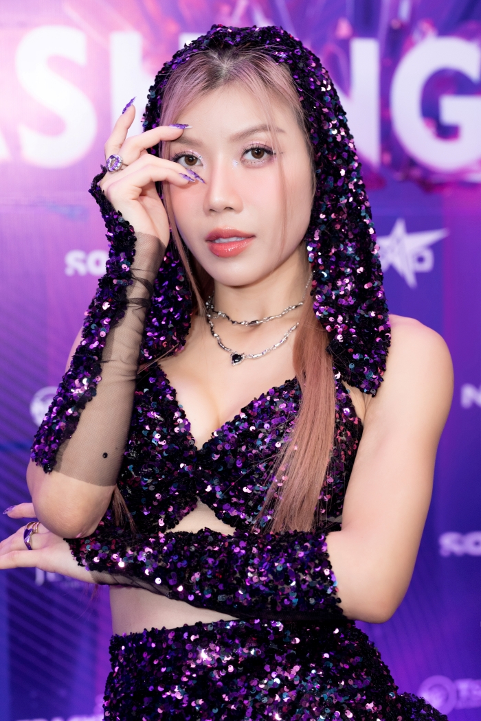 anh trang phap cung cac chi dep mang chi nga em nang den san khau ngoi sao cua nam 20231