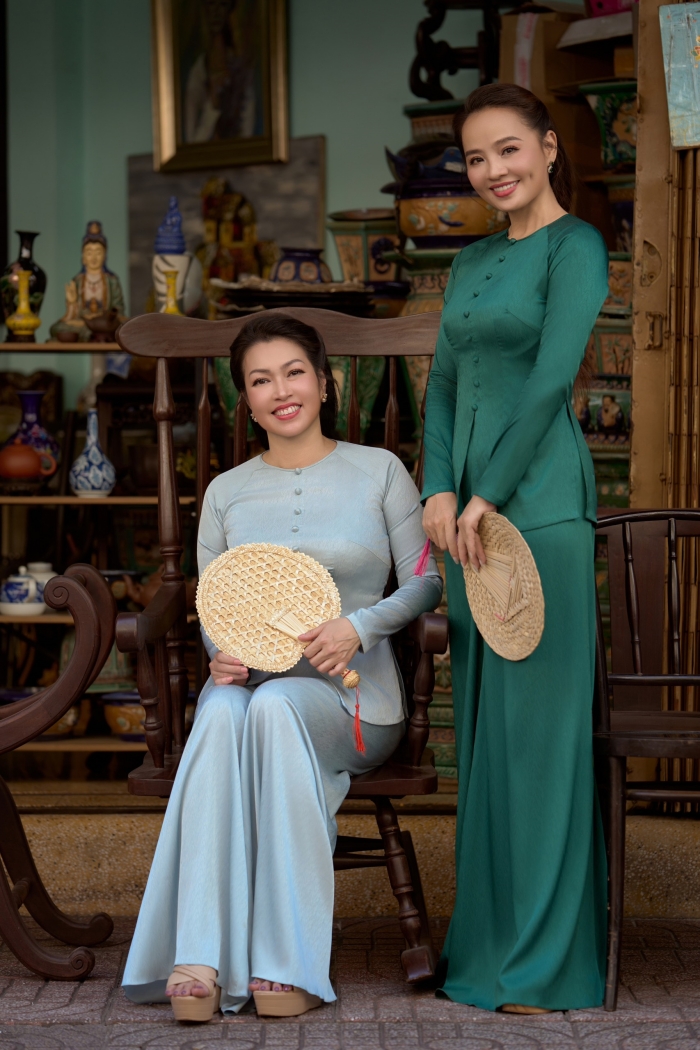 anh hai my nhan cua dat phuong nam dam tham diu dang trong thiet ke ao dai cua ntk minh chau5
