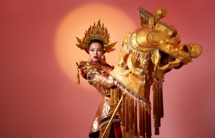 doan thu thuy trinh dien trang phuc dan toc luong nghe chau tai miss global 20231