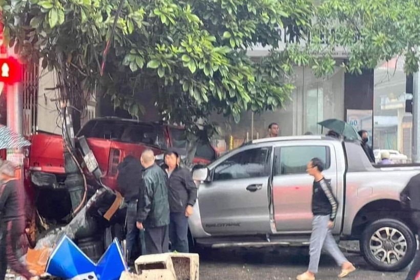 hien truong vu tai nan lien hoan khien 3 nguoi tu vong tai cho o quang ninh2