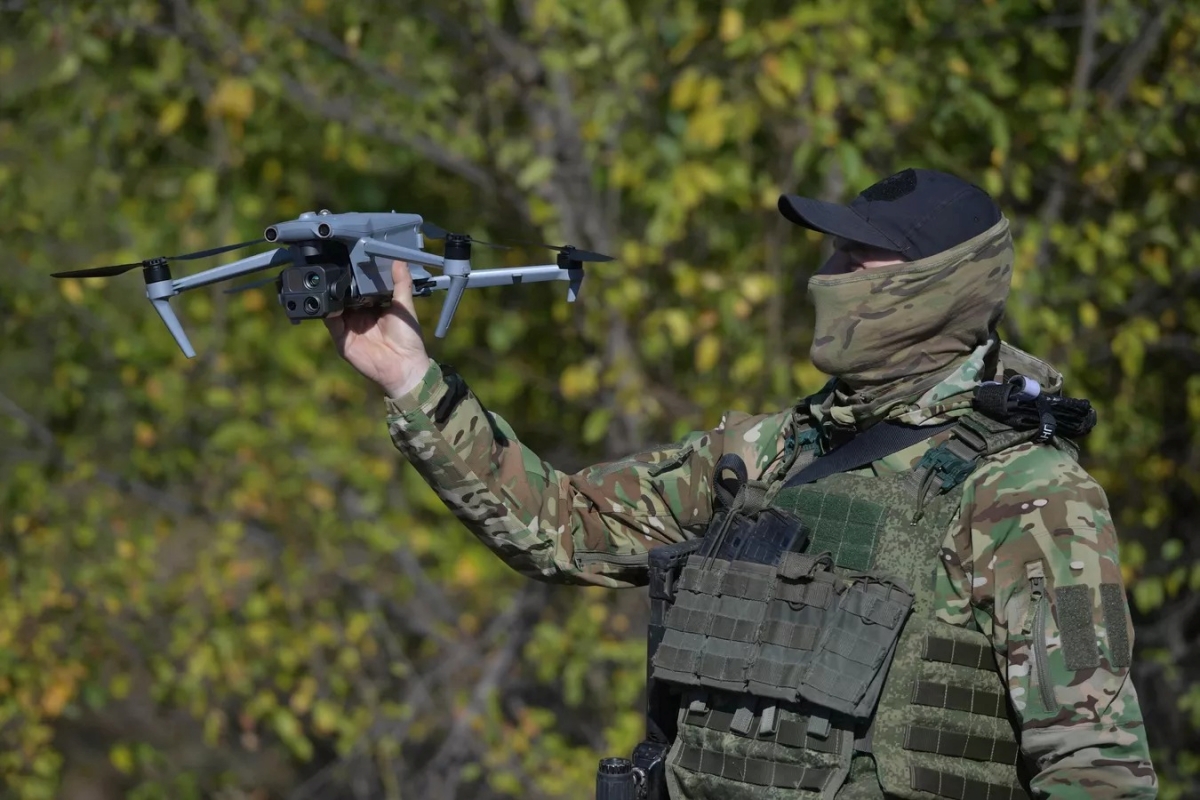 soi uy luc mau uav moi duoc nga trien khai de tan cong rai tham chien hao ukraine