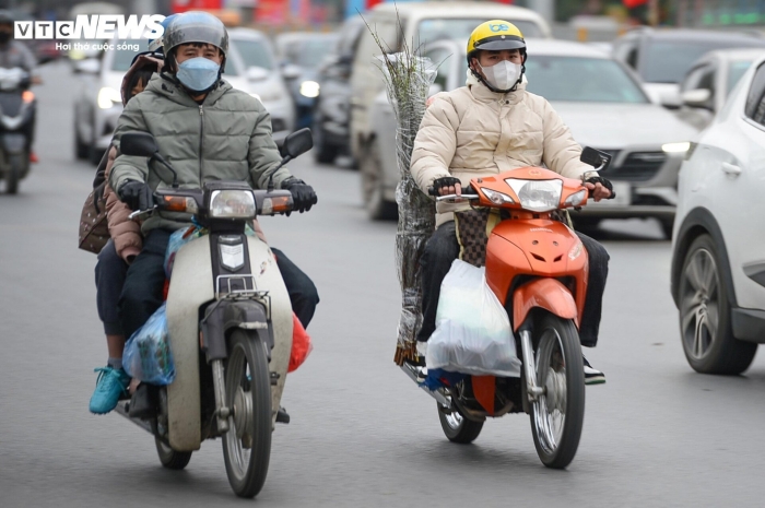 anh duong pho ha noi thong thoang phuong tien di chuyen de dang trong sang 29 tet5