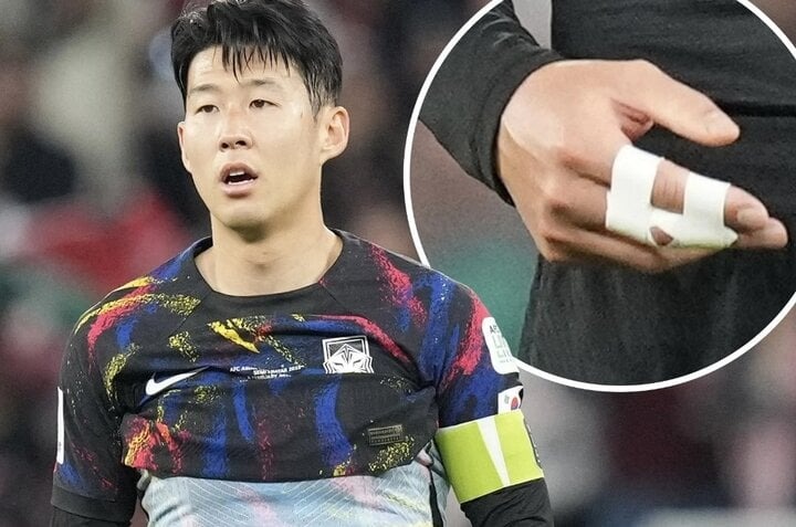 lee kang in len tieng xin loi sau vu xo xat voi son heung min lee kang in len tieng xin loi sau vu xo xat voi son heung min