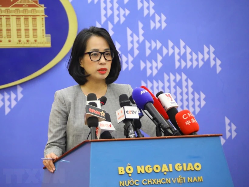bai ngam tu chinh la mot phan cua them luc dia viet nam
