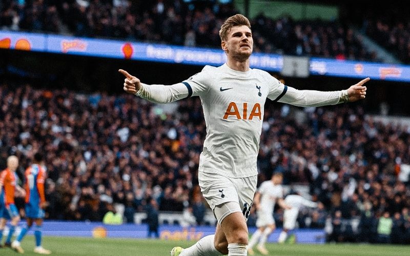 tottenham nguoc dong ngoan muc voi 3 pha lap cong lien tiep trong 13 phut cuoi