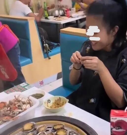 an buffet goi ca tram con bao ngu 3 an buffet goi ca tram con bao ngu 3
