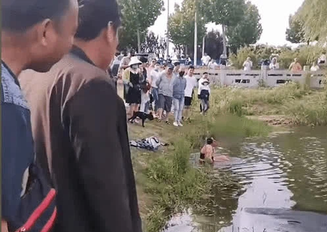doi cuu ho cuu nguoi mot phu nu co hanh dong kho tin 3