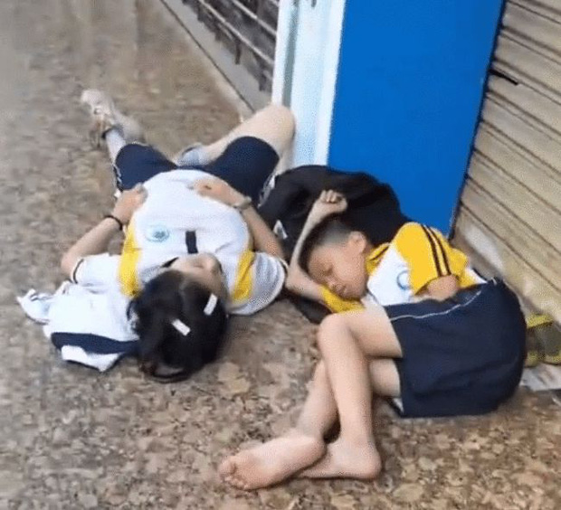 hai dua tre ngu ben via he 1 hai dua tre ngu ben via he 1