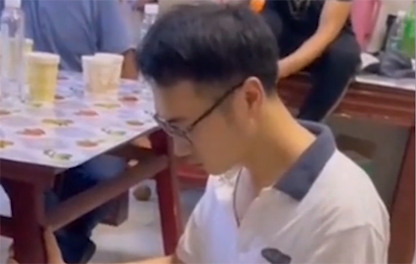 vo tu tu chong khong nhan xac vo tu tu chong khong nhan xac
