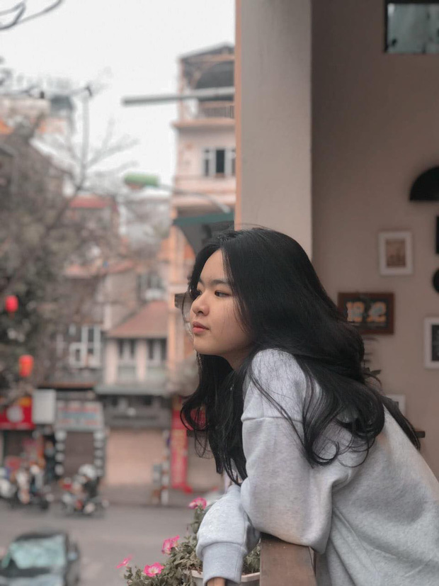 nu sinh phat bieu trong le khai giang ha noi 3 nu sinh phat bieu trong le khai giang ha noi 3