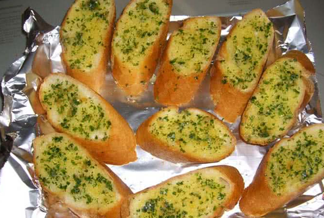 cach lam banh mi bo toi 5