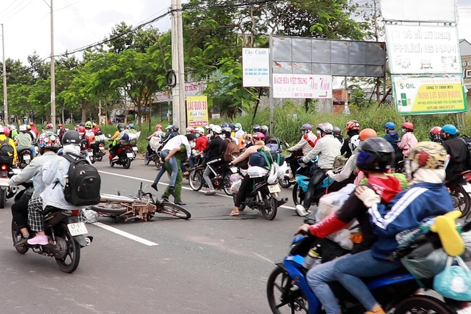 nu sinh canh sat 21 nu sinh canh sat 21