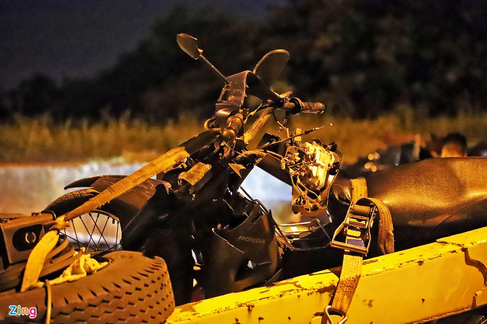 5 xe va cham trong dem 4