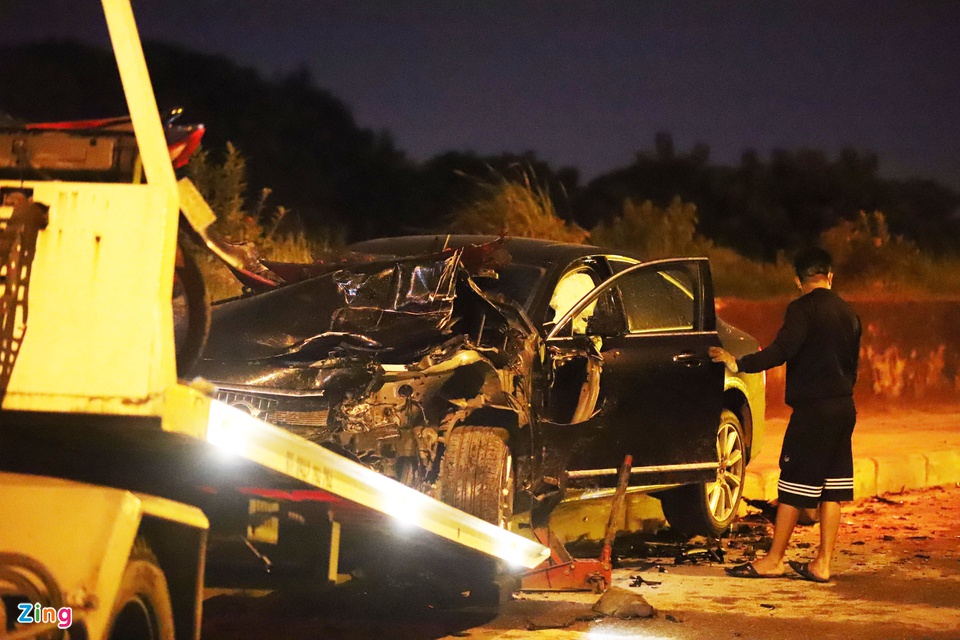 5 xe va cham trong dem 7