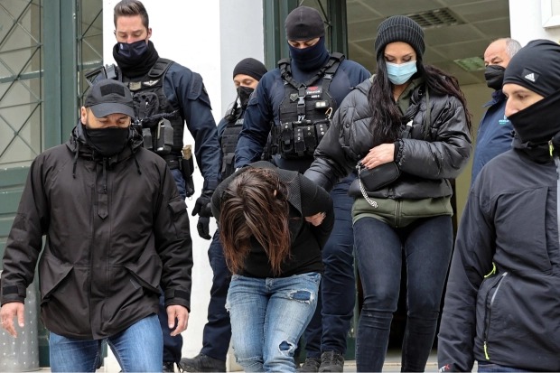 be trai bi nguoi tinh cua me giet hai 3