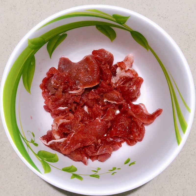 thit bo xao hanh tay 1