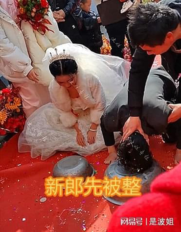 hanh dong cua ho hang khien co dau khoc nuc no 1 hanh dong cua ho hang khien co dau khoc nuc no 1