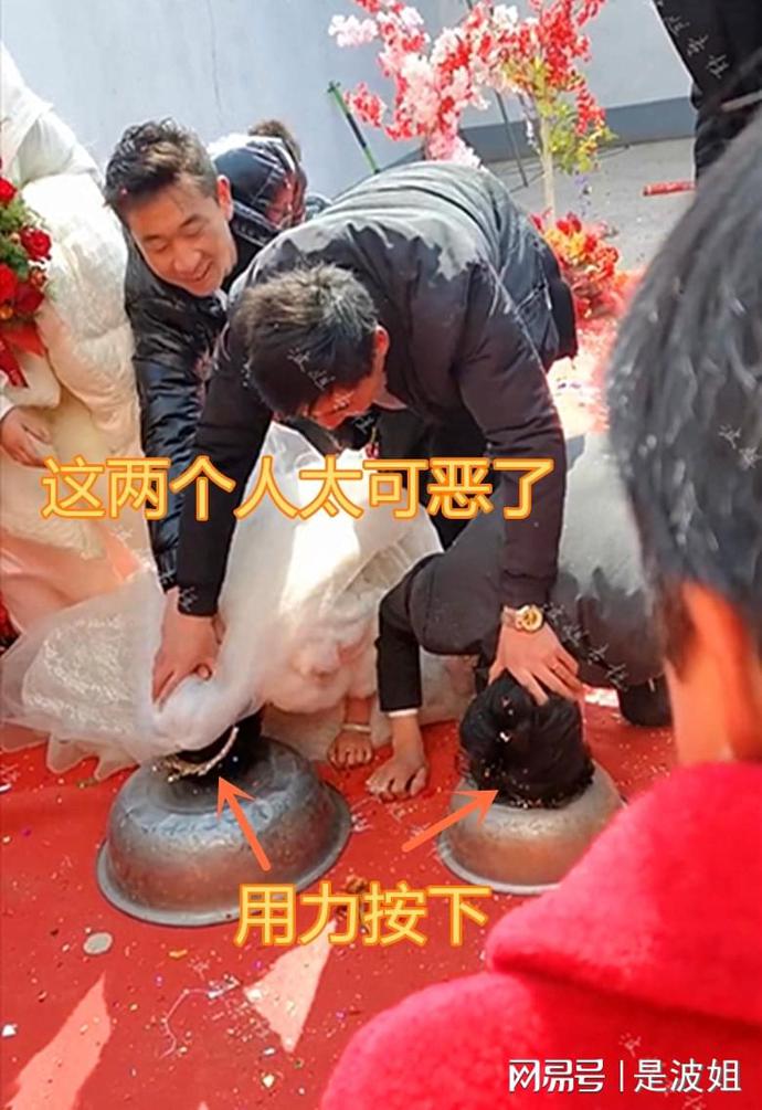 hanh dong cua ho hang khien co dau khoc nuc no 2 hanh dong cua ho hang khien co dau khoc nuc no 2