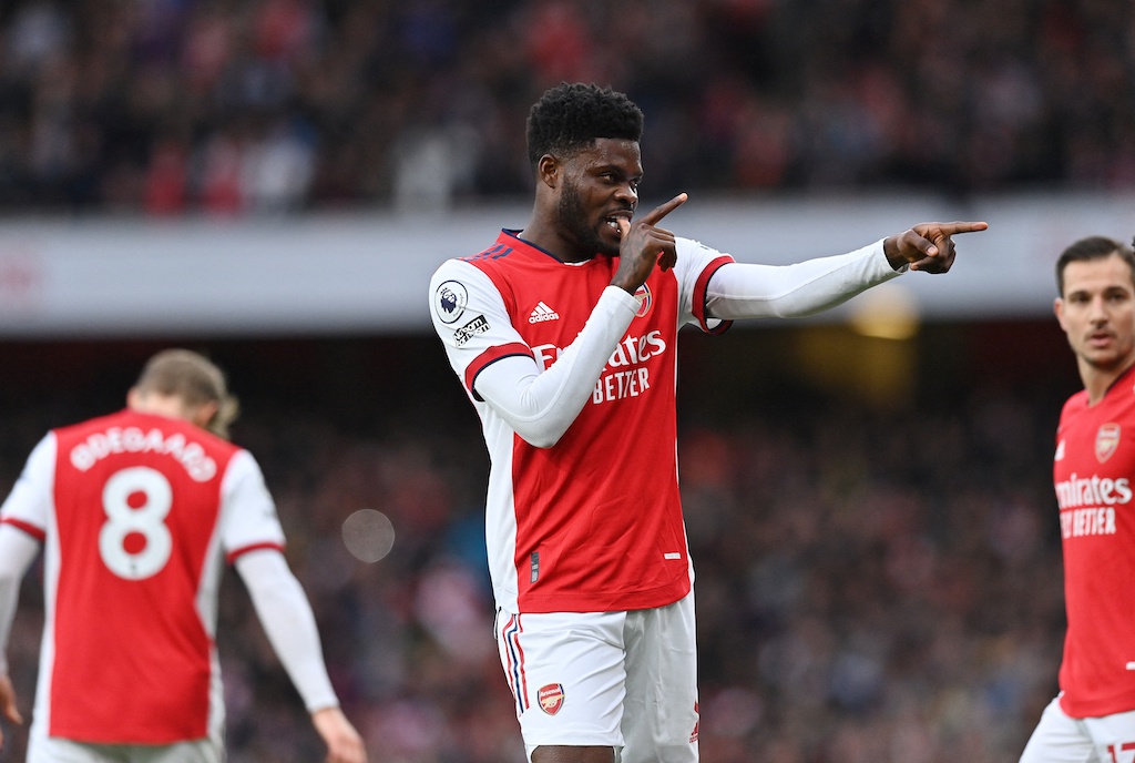 arsenal gianh lai top 4 1 arsenal gianh lai top 4 1