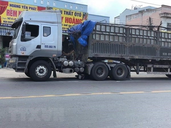 xe dau keo tong hai vo chong 1