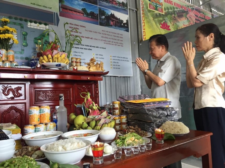 nhung bai van khan tiet thanh minh 1