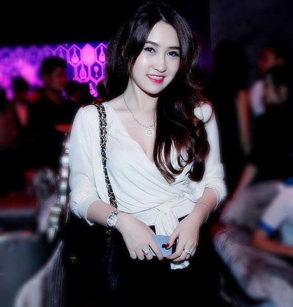co gai lam toc gay sot vi qua tre trung 4 co gai lam toc gay sot vi qua tre trung 4