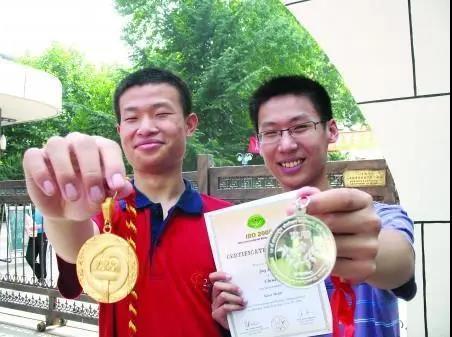 thien tai toan hoc tung khien harvard pha bo quy tac 2 thien tai toan hoc tung khien harvard pha bo quy tac 2