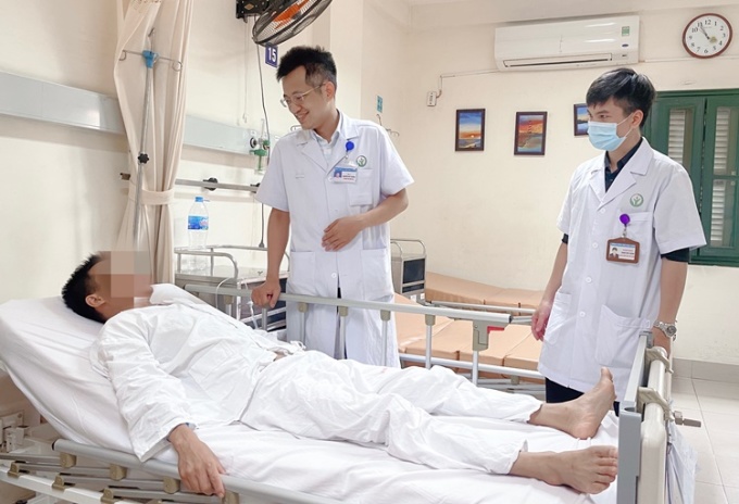 nguoi dan ong bi vo tinh hoan vi da bong