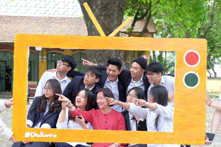 nam sinh ha noi gianh hoc bong 3 nam sinh ha noi gianh hoc bong 3