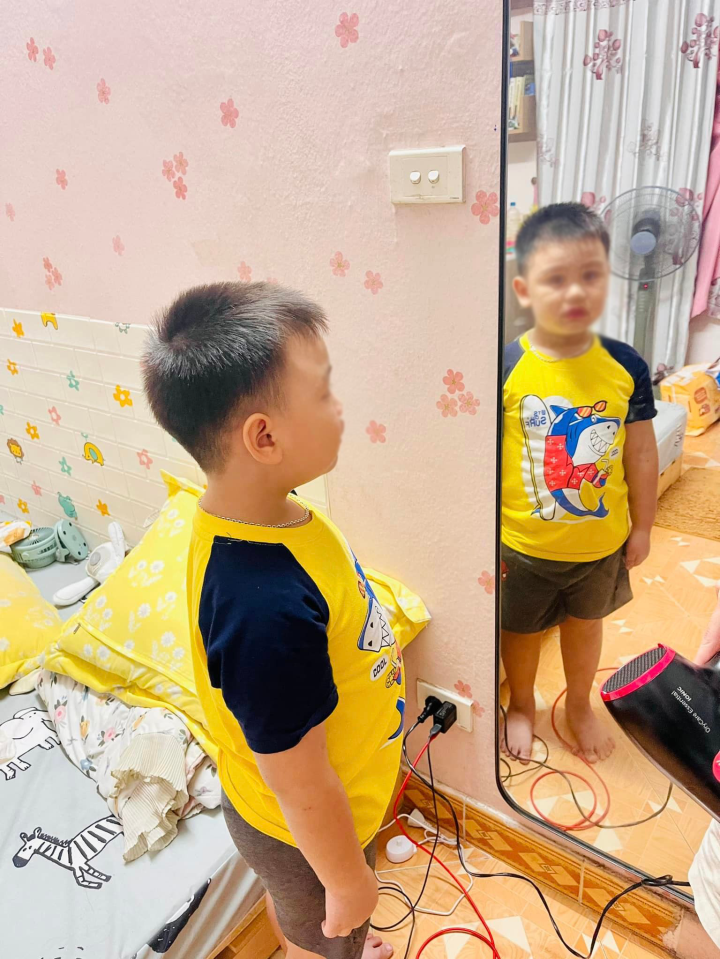 be trai khoc mai khong nin vi duoc me cho nghe nhac 2 be trai khoc mai khong nin vi duoc me cho nghe nhac 2