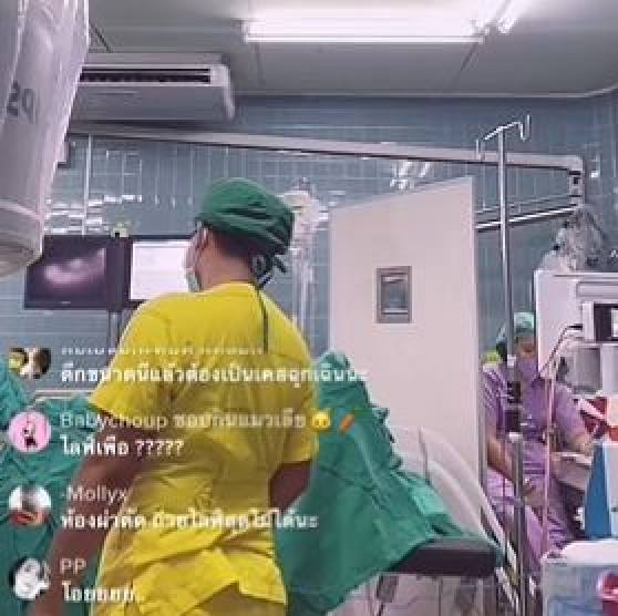 bac si thai live stream tiktok