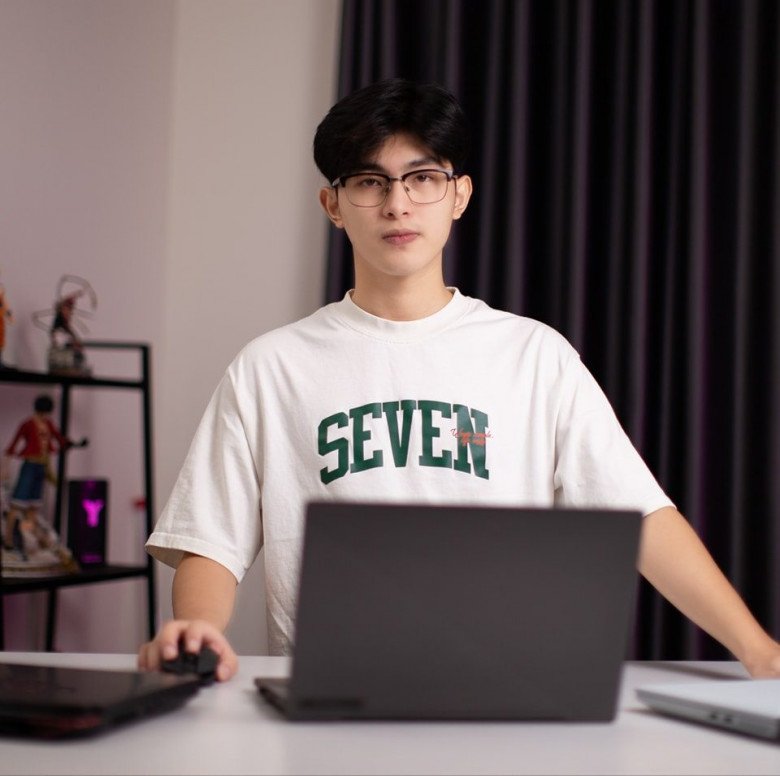 nam sinh gay sot mang 4