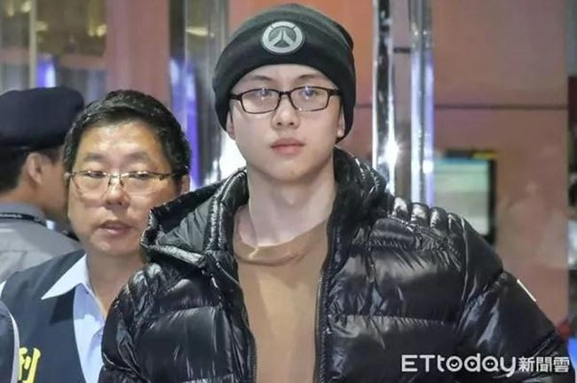 ngu con con 15 nam va tham kich khi con lon 8