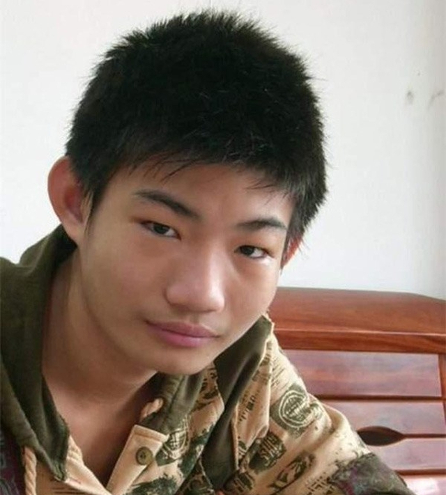 8 tuoi van duoc cha me cong 1