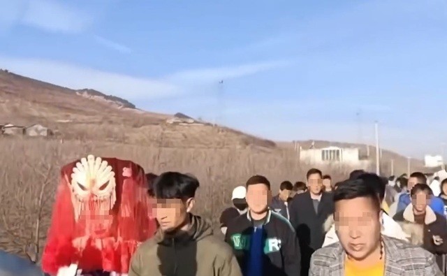 moi quen 3 ngay co gai bi bo me ep ket hon 2 moi quen 3 ngay co gai bi bo me ep ket hon 2