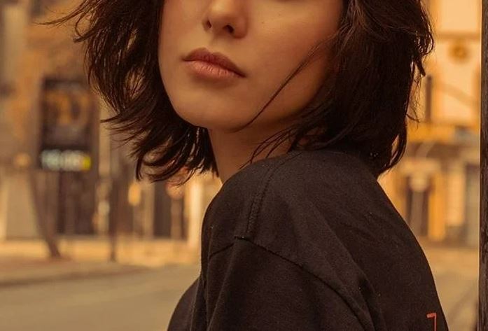 ly hon vi bi cam cat toc ngan