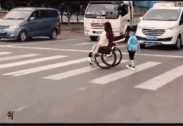 be trai day nguoi phu nu xean be trai day nguoi phu nu xean