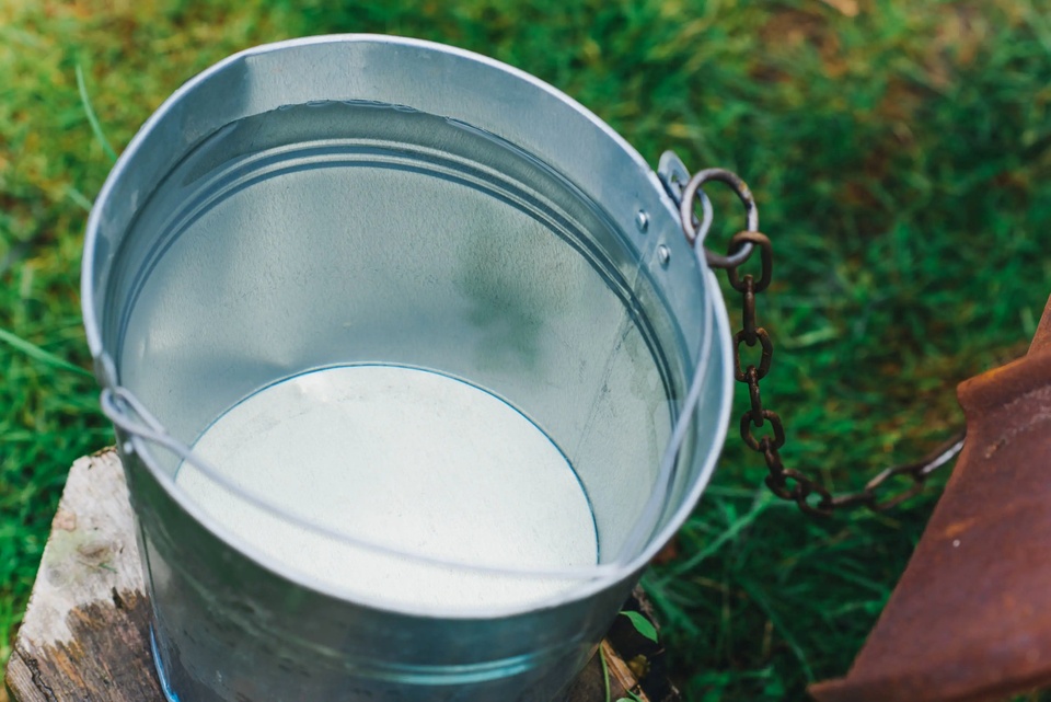 be trai 3 tuoi nga vao xo nuoc tu vong