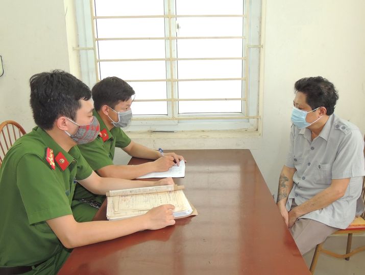 ha nam bat doi tuong truy na sau 37 nam lan tron