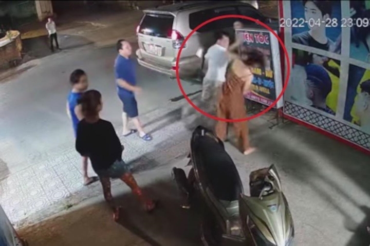 se ra soat vi pham cua bac si dieu pho cong an phuong luc nua dem o cao bang se ra soat vi pham cua bac si dieu pho cong an phuong luc nua dem o cao bang