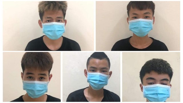 ninh binh bat nhom thieu nien dap nan nhan xuong ho de cuop tai san