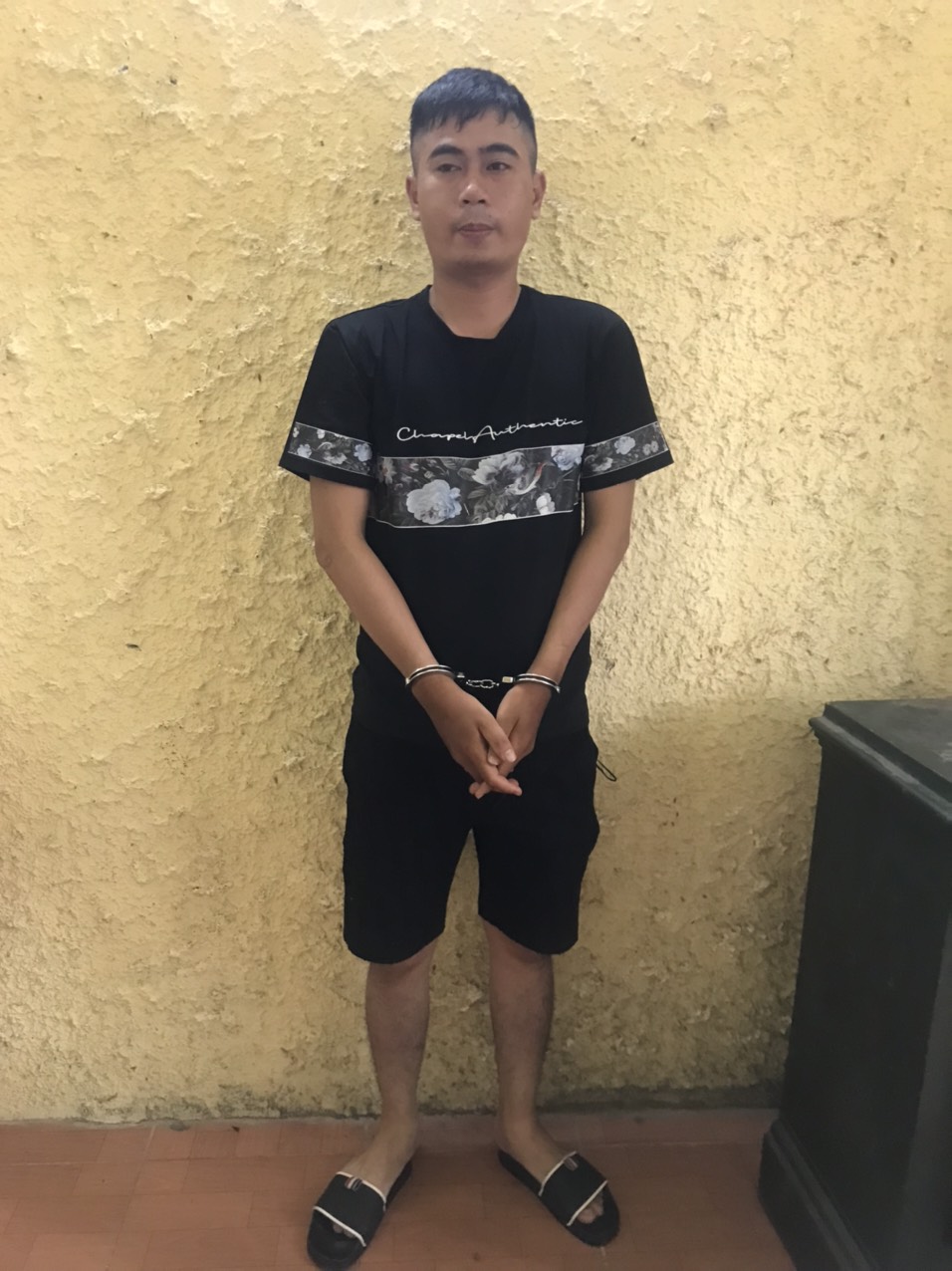 bac giang bat giu doi tuong cuop tiem vang roi bay vao tp hcm tron trong khach san bac giang bat giu doi tuong cuop tiem vang roi bay vao tp hcm tron trong khach san